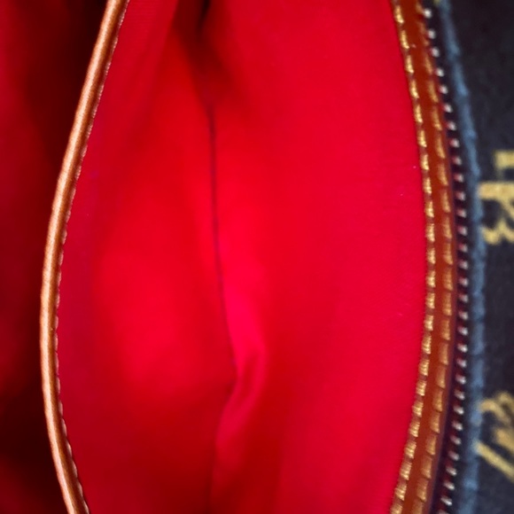 Dooney & Bourke Tote - Picture 11 of 14